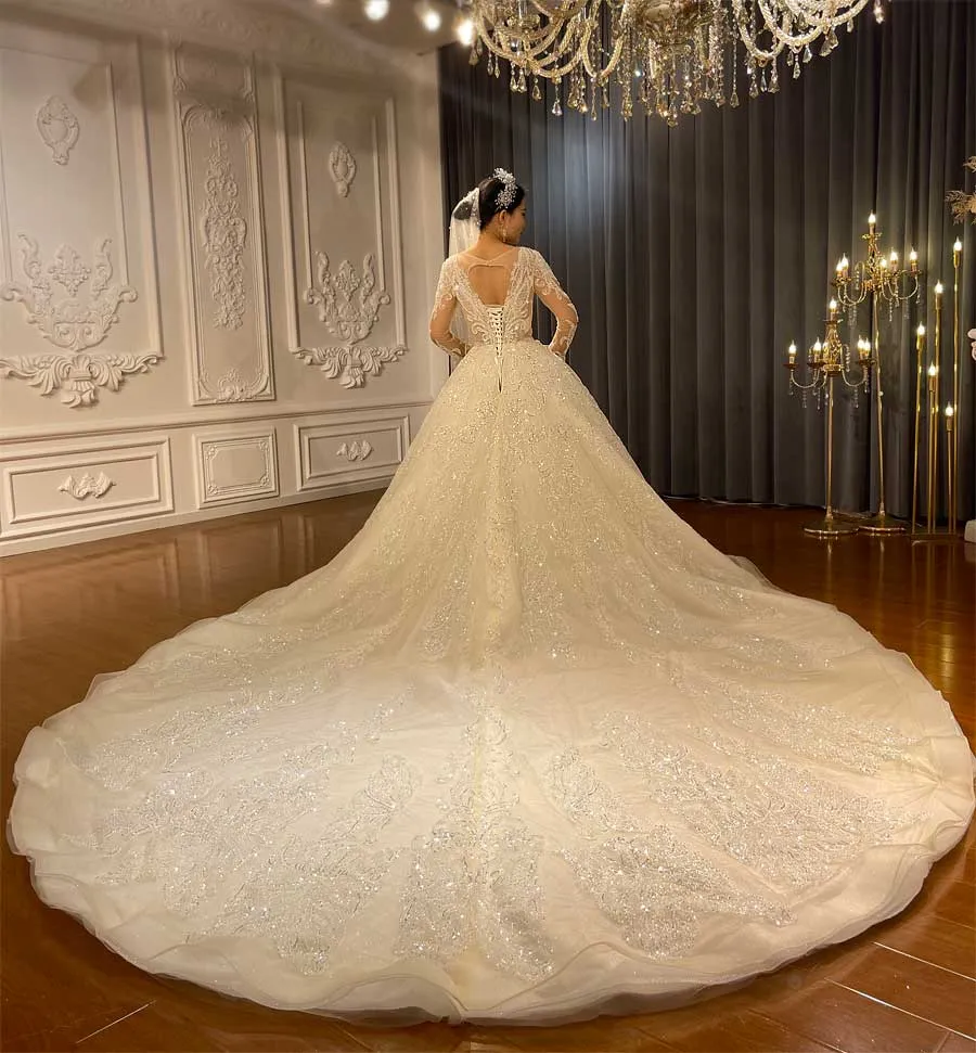 AM1084 Elegant Luxury Haute Couture Royal Train Custom Made Wedding Dress Aiso Bridal