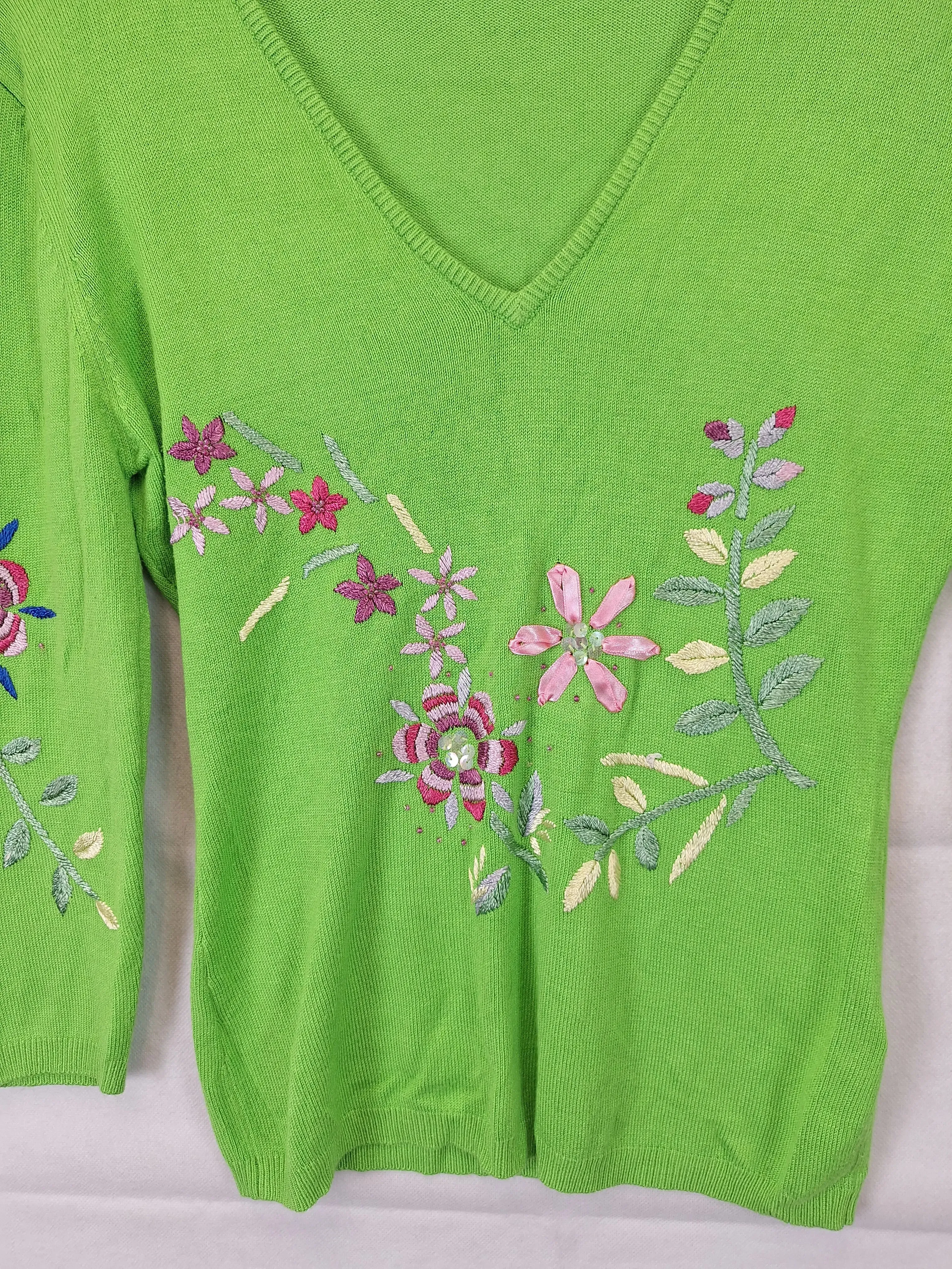 Bare Vibrant Embellished Floral Knit Jumper Size M