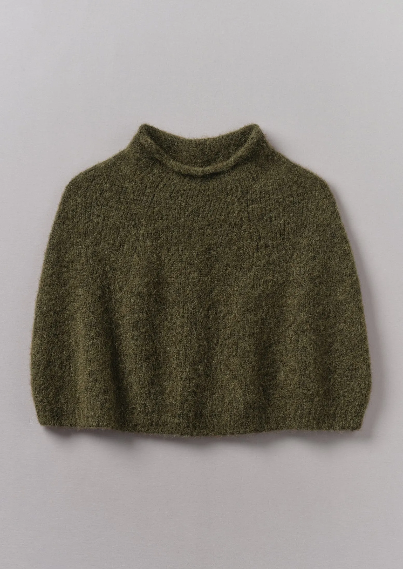 Cozy Olive Lofty Alpaca Blend Knitted Poncho for Effortless Style