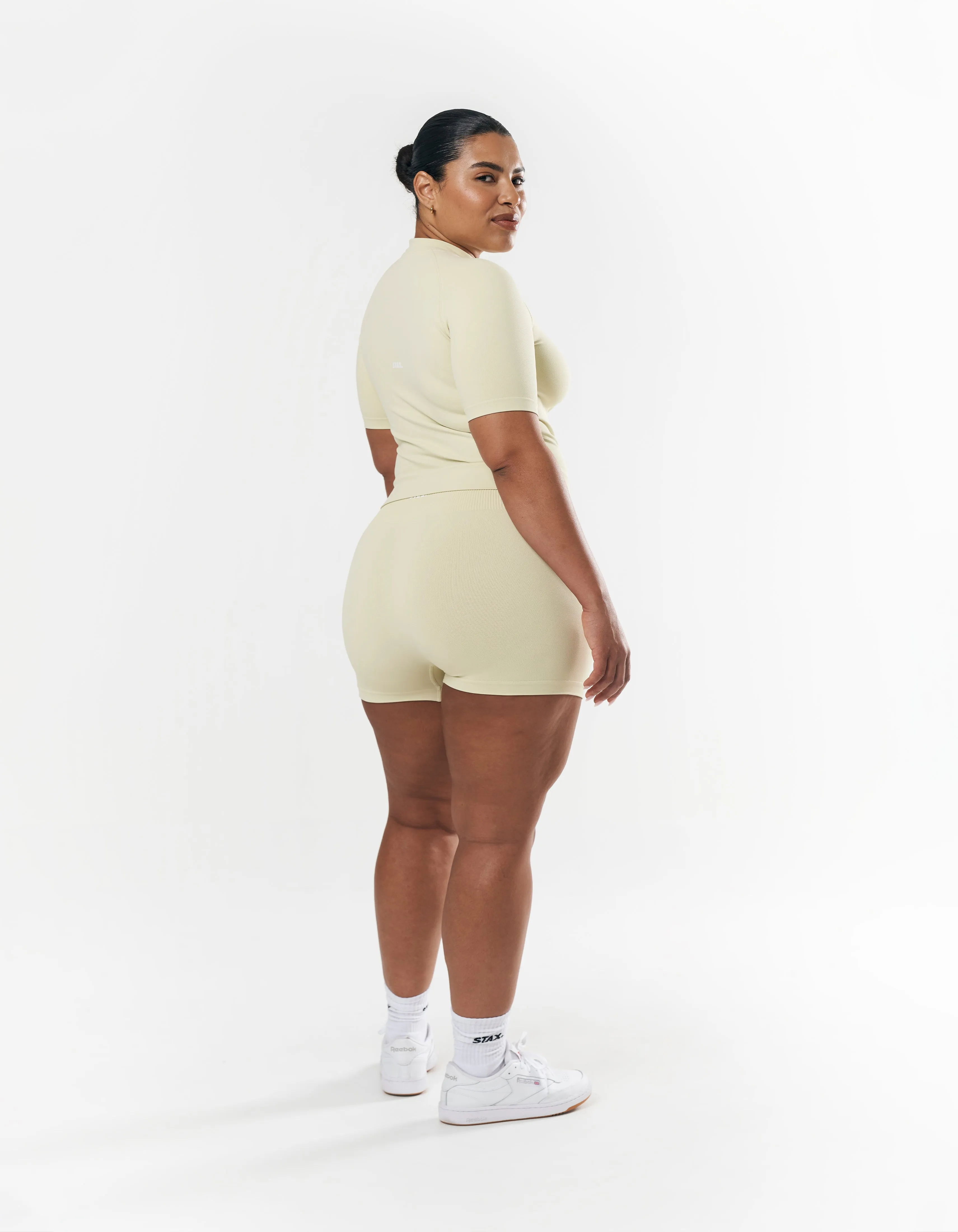 Premium Seamless Mini Bike Shorts - Vanilla Essence