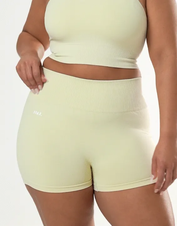 Premium Seamless Mini Bike Shorts - Vanilla Essence